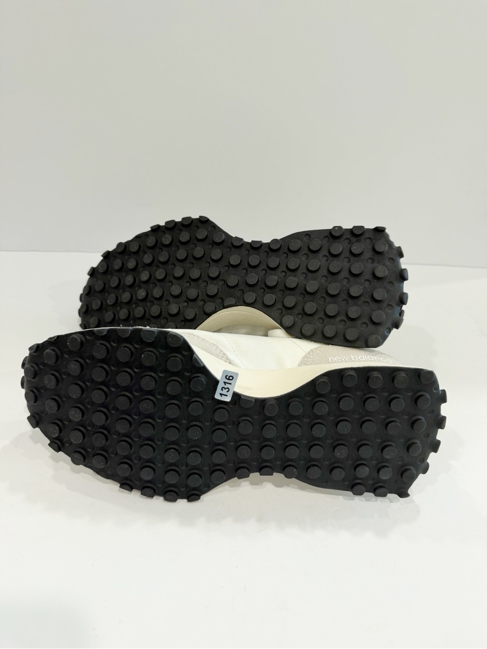 New Balance 327 Women’s Shoes - Picture 5 of 10